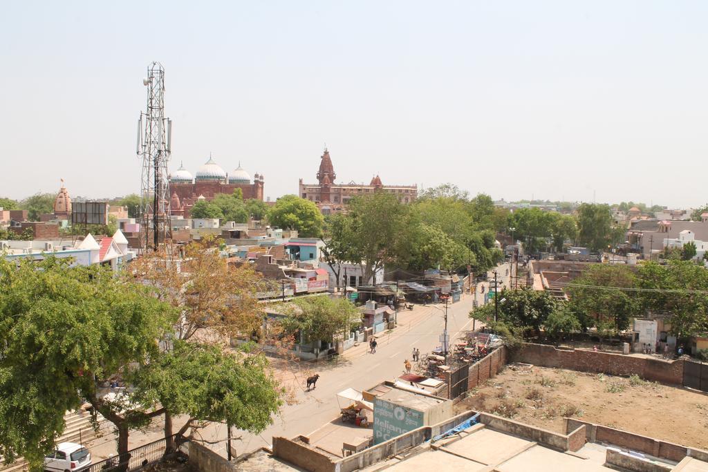 Krishnam Guest House Mathura Buitenkant foto